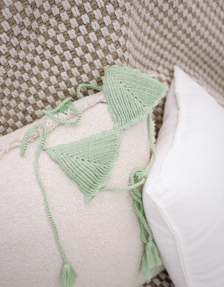 GINKO CROCHET TRIANGLE