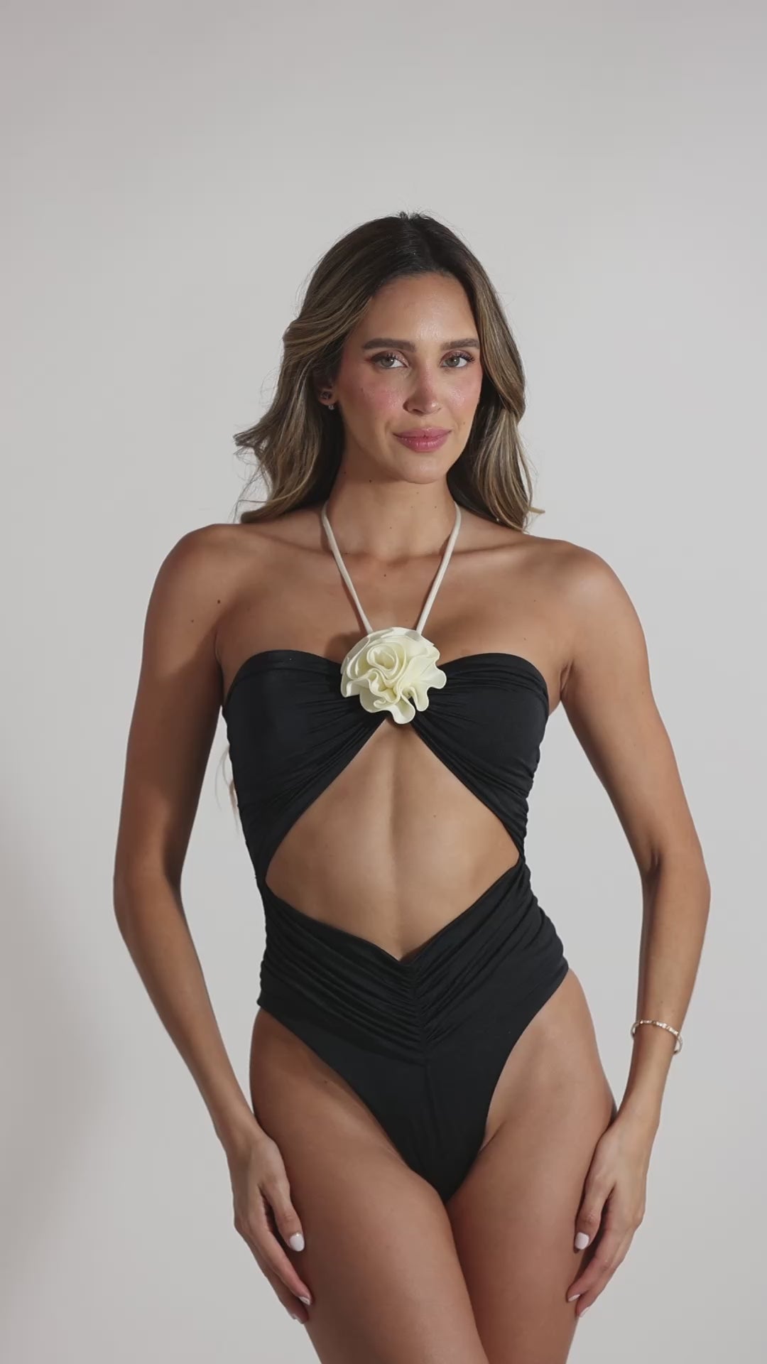 BLACK PEARL ROSE ONE PIECE